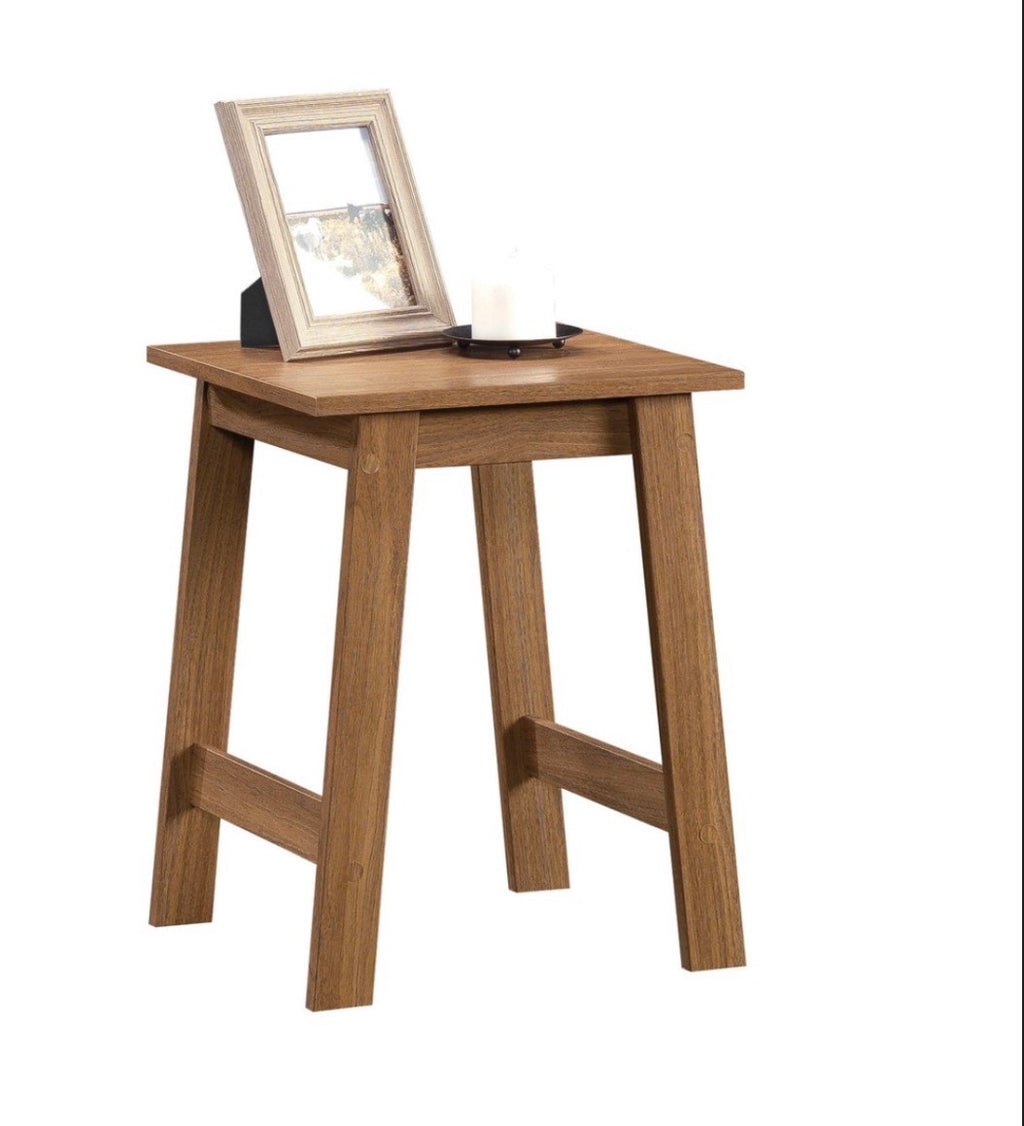 Mainstays Small Square Wood Side Table, Walnut Finish - Mesa auxiliar cuadrada pequeña Mainstays de madera, acabado en nogal
