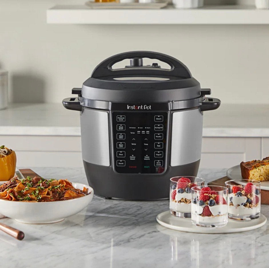 Olla a presión Instant-Pot RIO de 6 cuartos, multiusos con funciones de cocción a presión, cocción lenta, salteado, elaboración de yogur y mantener caliente, 1000W, olla interior de acero inoxidable, no tóxica, fácil de usar para comidas saludables