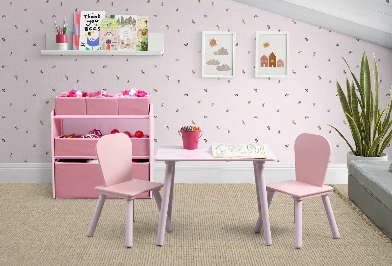 4-Piece Toddler Playroom Set – Set de Juego para Niños Pequeños de 4 Piezas – Incluye Mesa de Juego con Superficie de Pizarra Blanca y Organizadores de Juguetes con 6 Compartimentos y Pegatinas de Vinilo Reutilizables